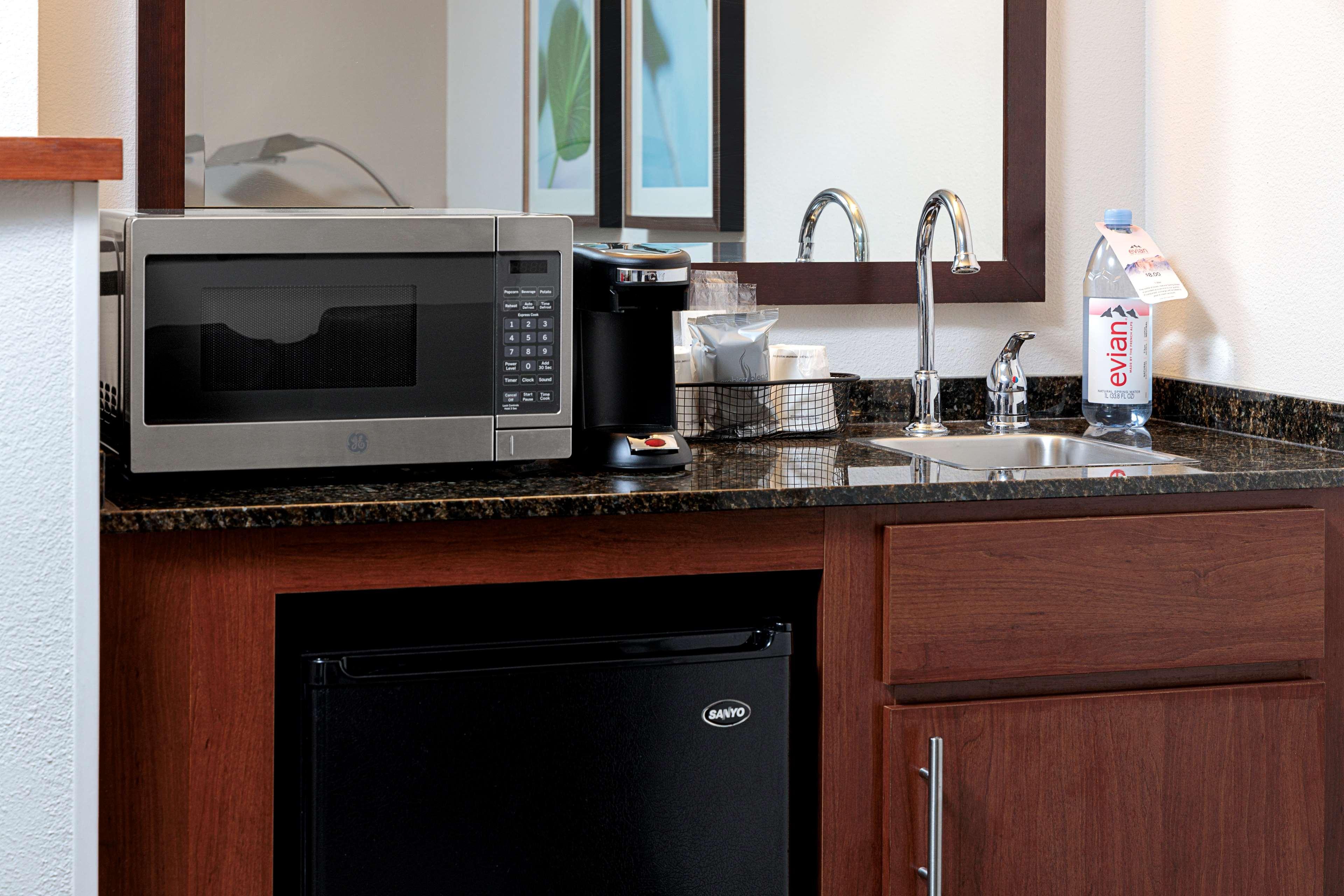 Hyatt Place Albuquerque Airport Extérieur photo